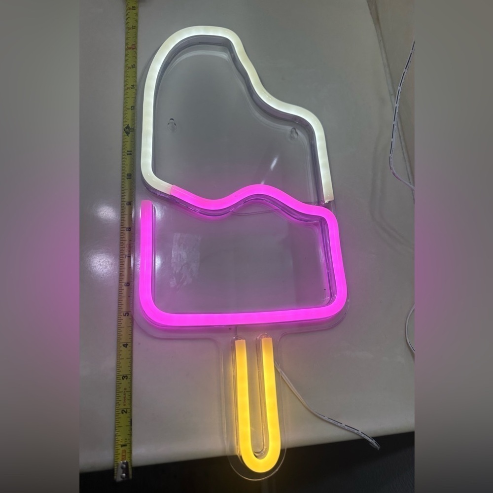 Popsicle Ice Neon Sign LED.
USB-Powered - Picture 2 of 3